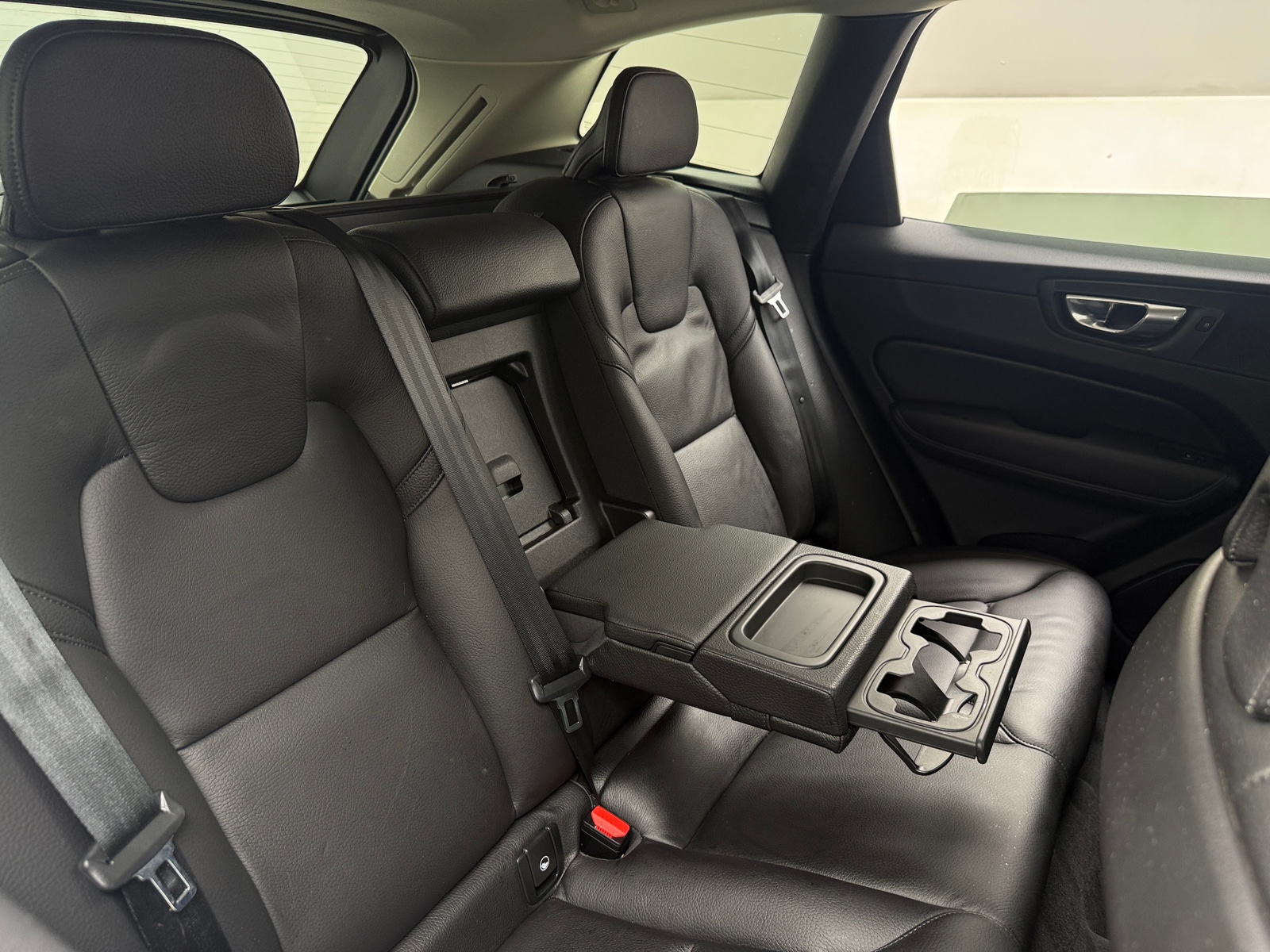 Thumbnail: 2021 Volvo XC60 - 5