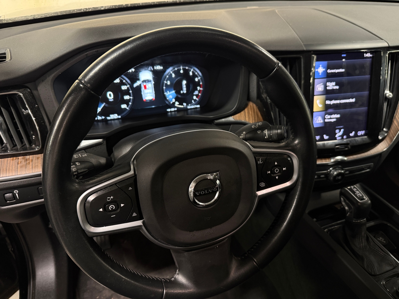 Thumbnail: 2021 Volvo XC60 - 4