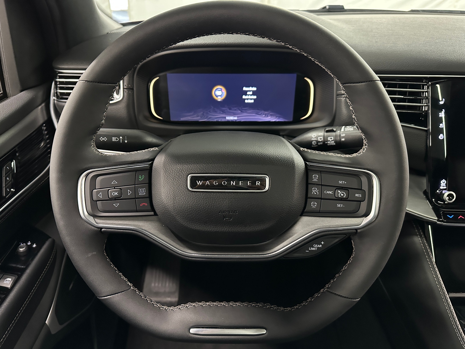 Thumbnail: 2024 Jeep Wagoneer - 4