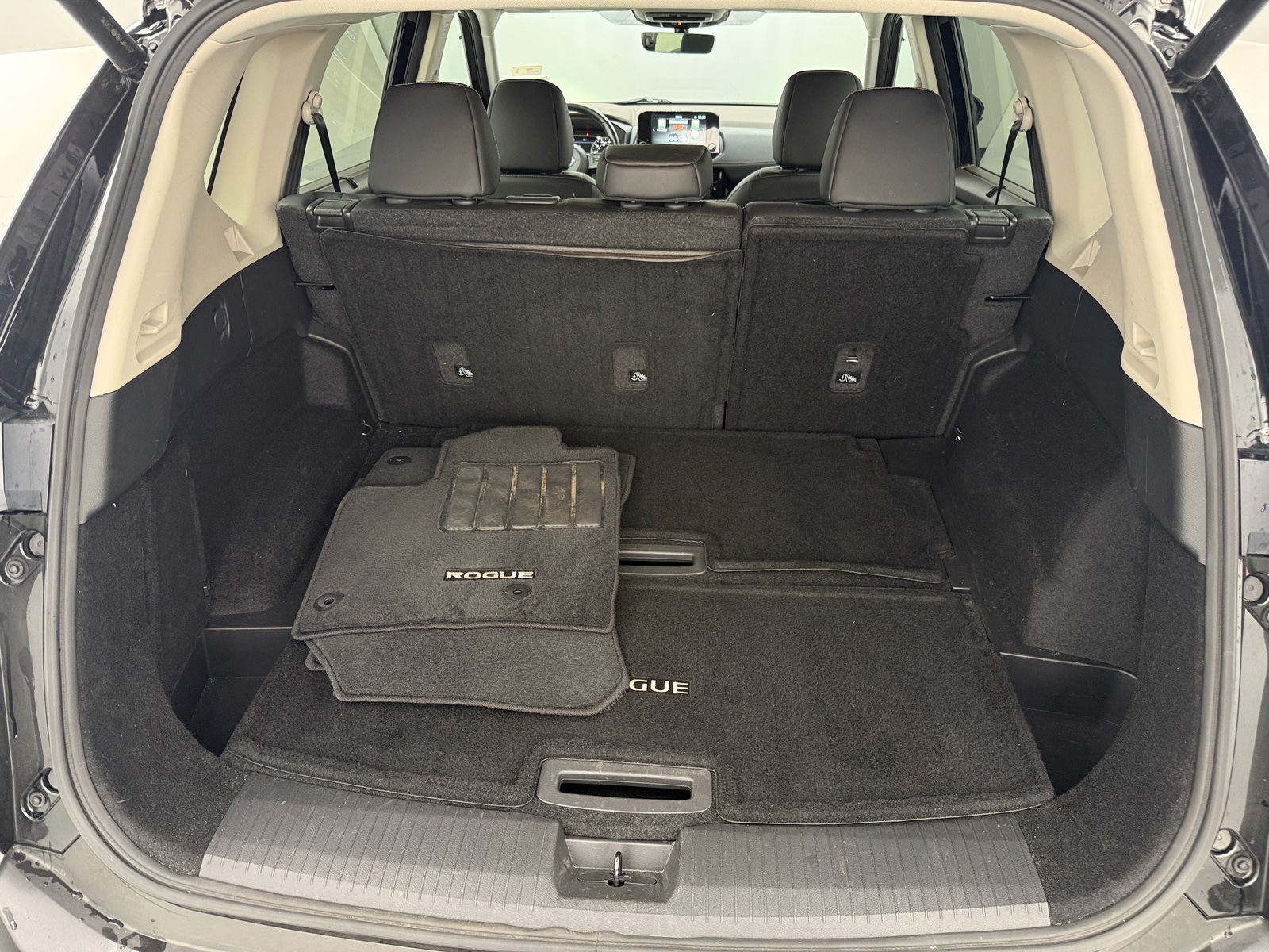 Thumbnail: 2023 Nissan Rogue - 6