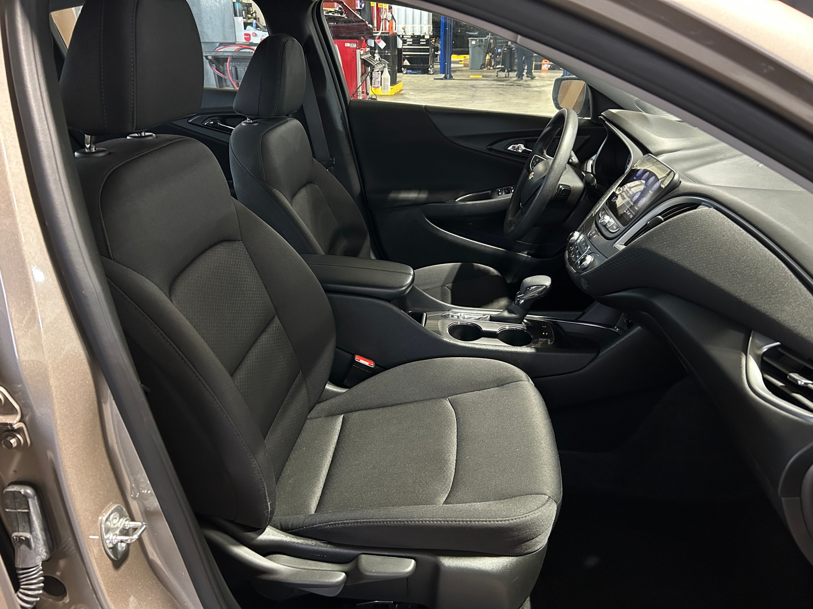 Thumbnail: 2024 Chevrolet Malibu - 2