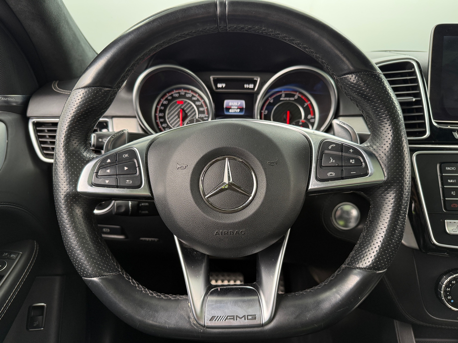 Thumbnail: 2017 Mercedes-Benz GLE - 4