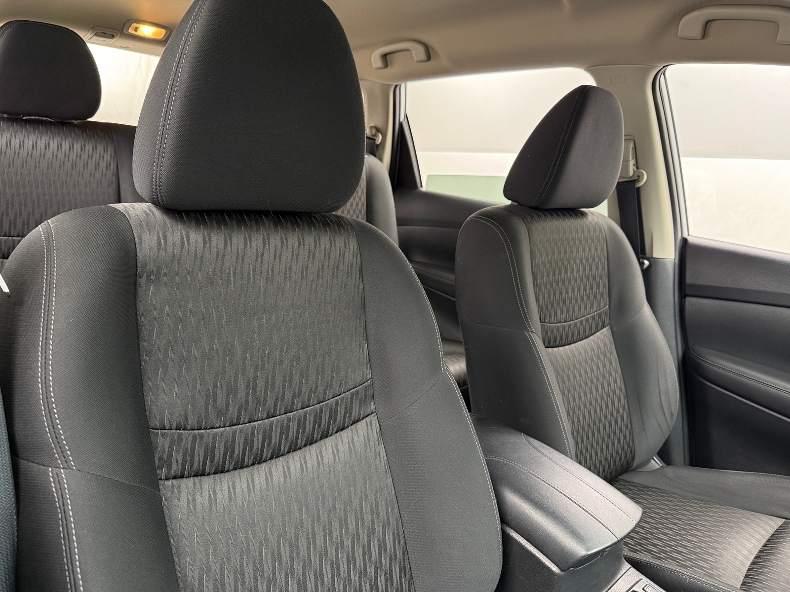 Thumbnail: 2017 Nissan Rogue - 2