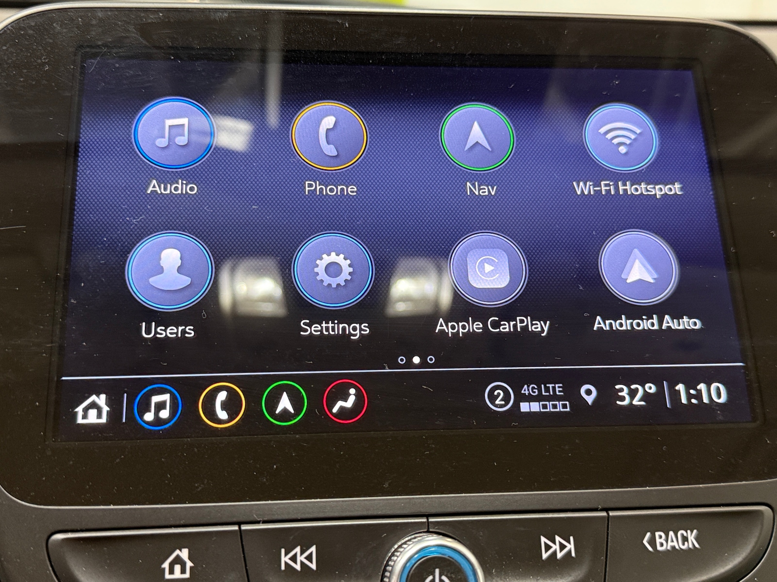 Thumbnail: 2024 Chevrolet Malibu - 3