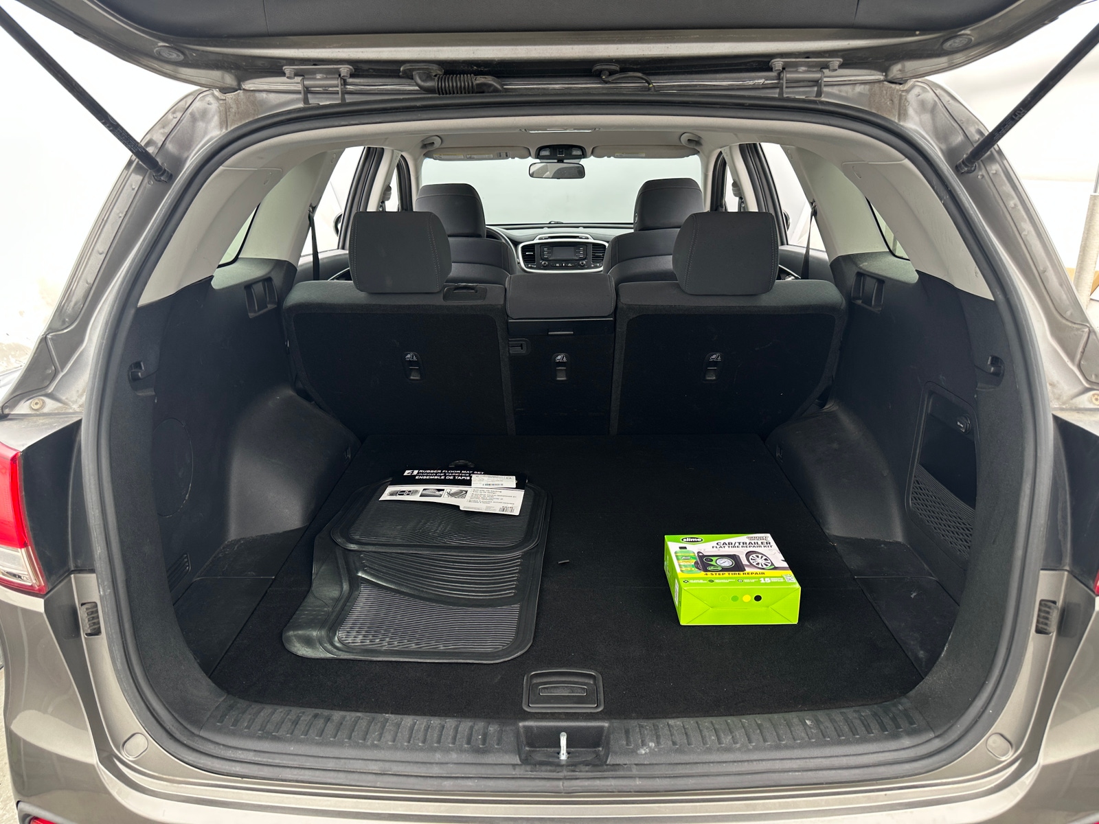 Thumbnail: 2017 Kia Sorento - 7