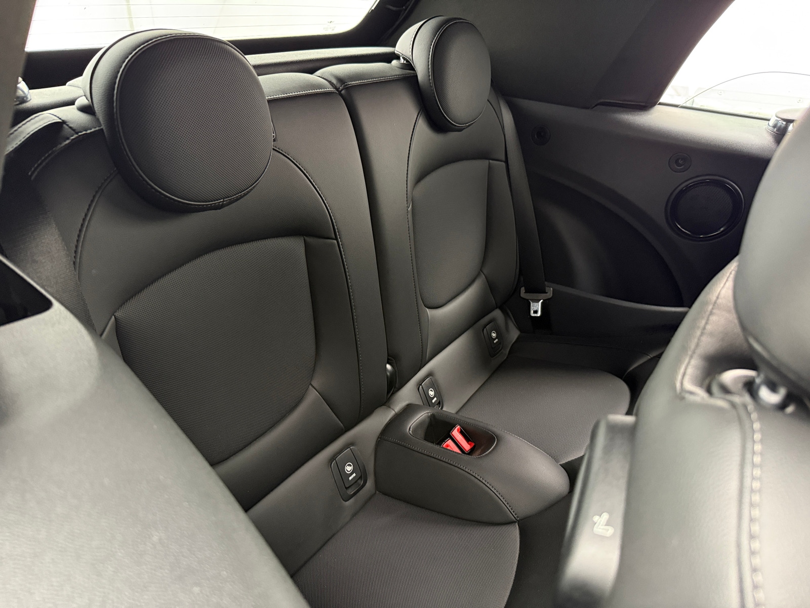 Thumbnail: 2020 MINI Cooper Convertible - 6