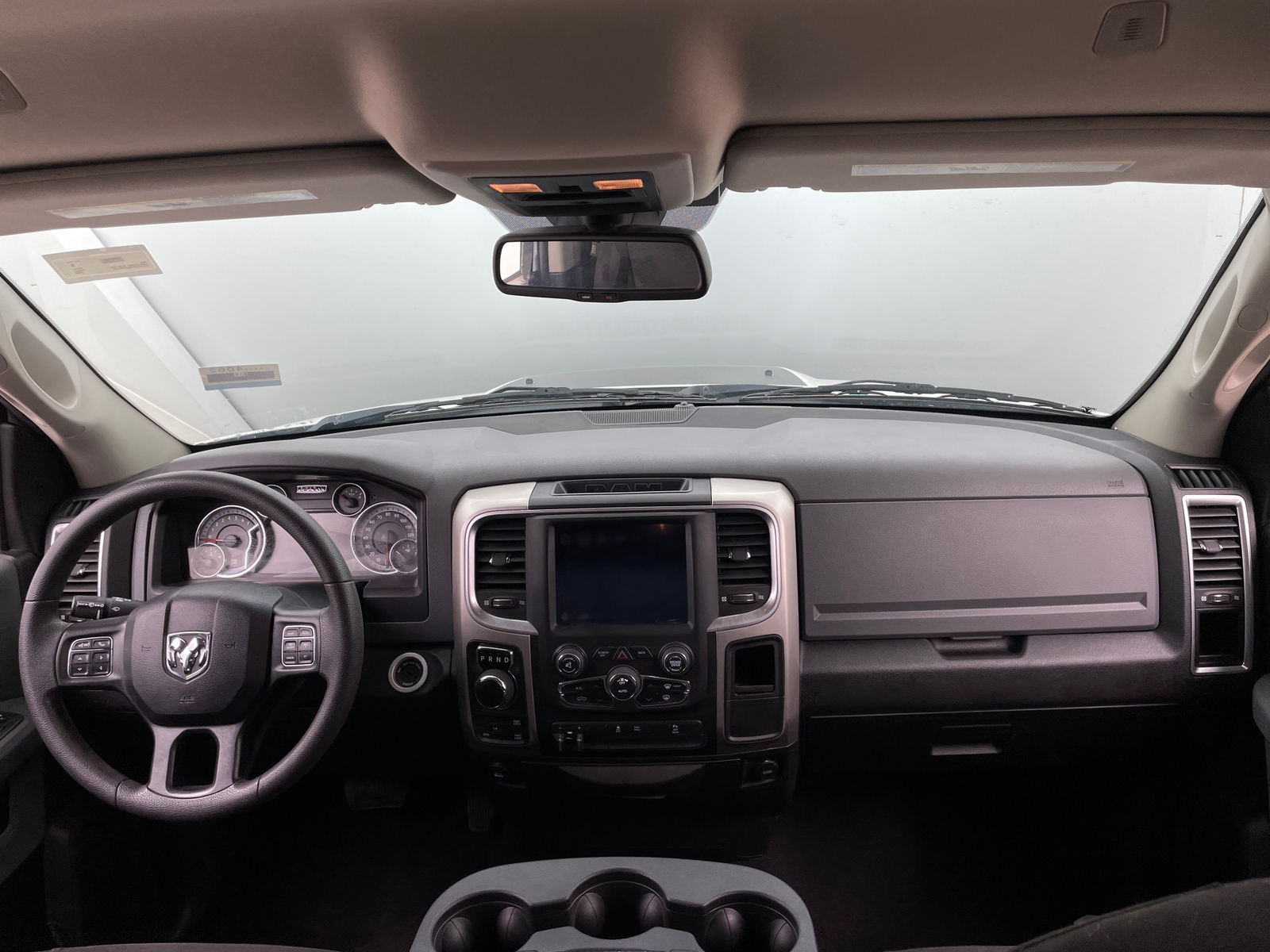 Thumbnail: 2020 RAM 1500 Classic - 3