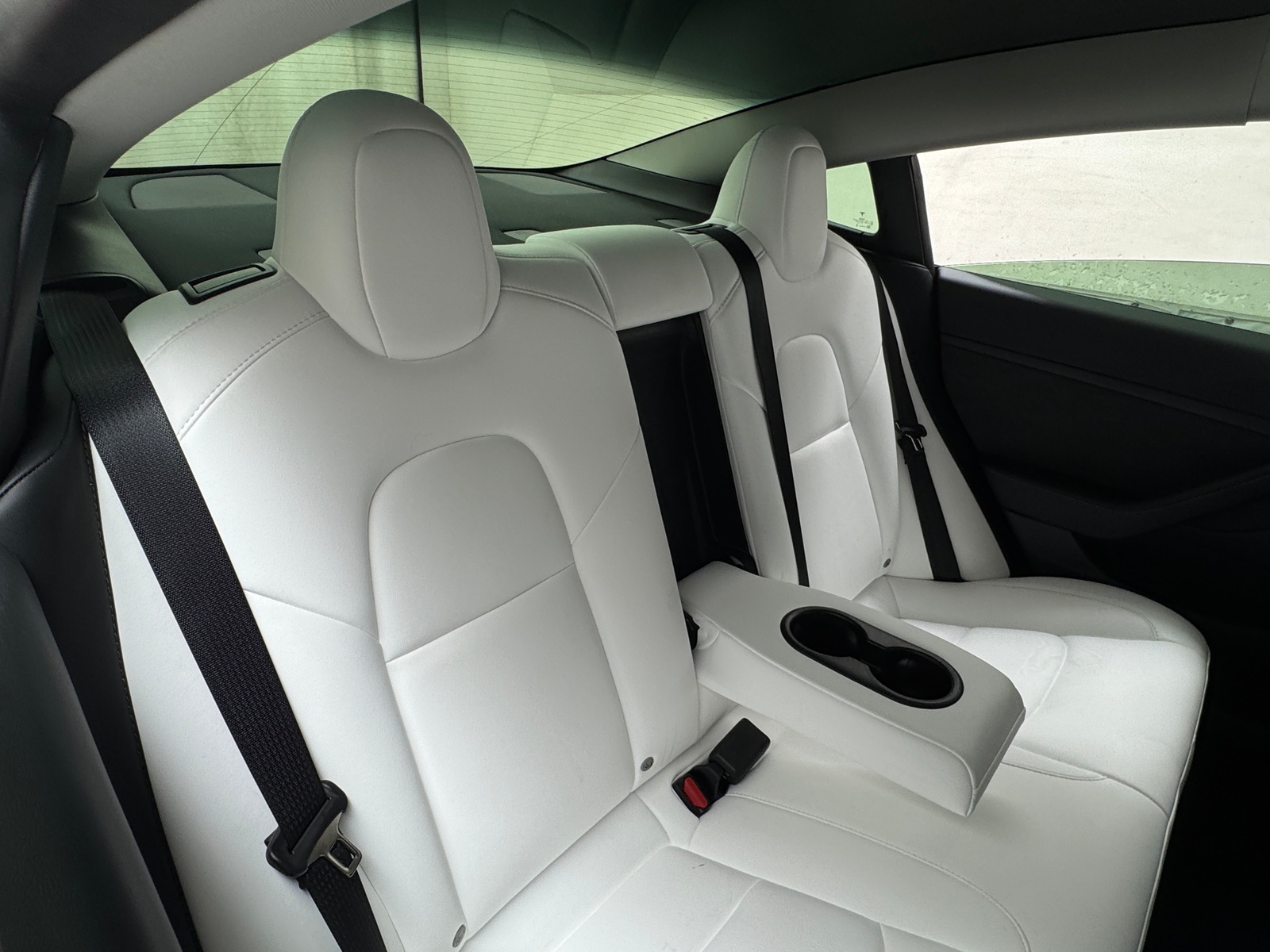 Thumbnail: 2022 Tesla Model 3 - 4