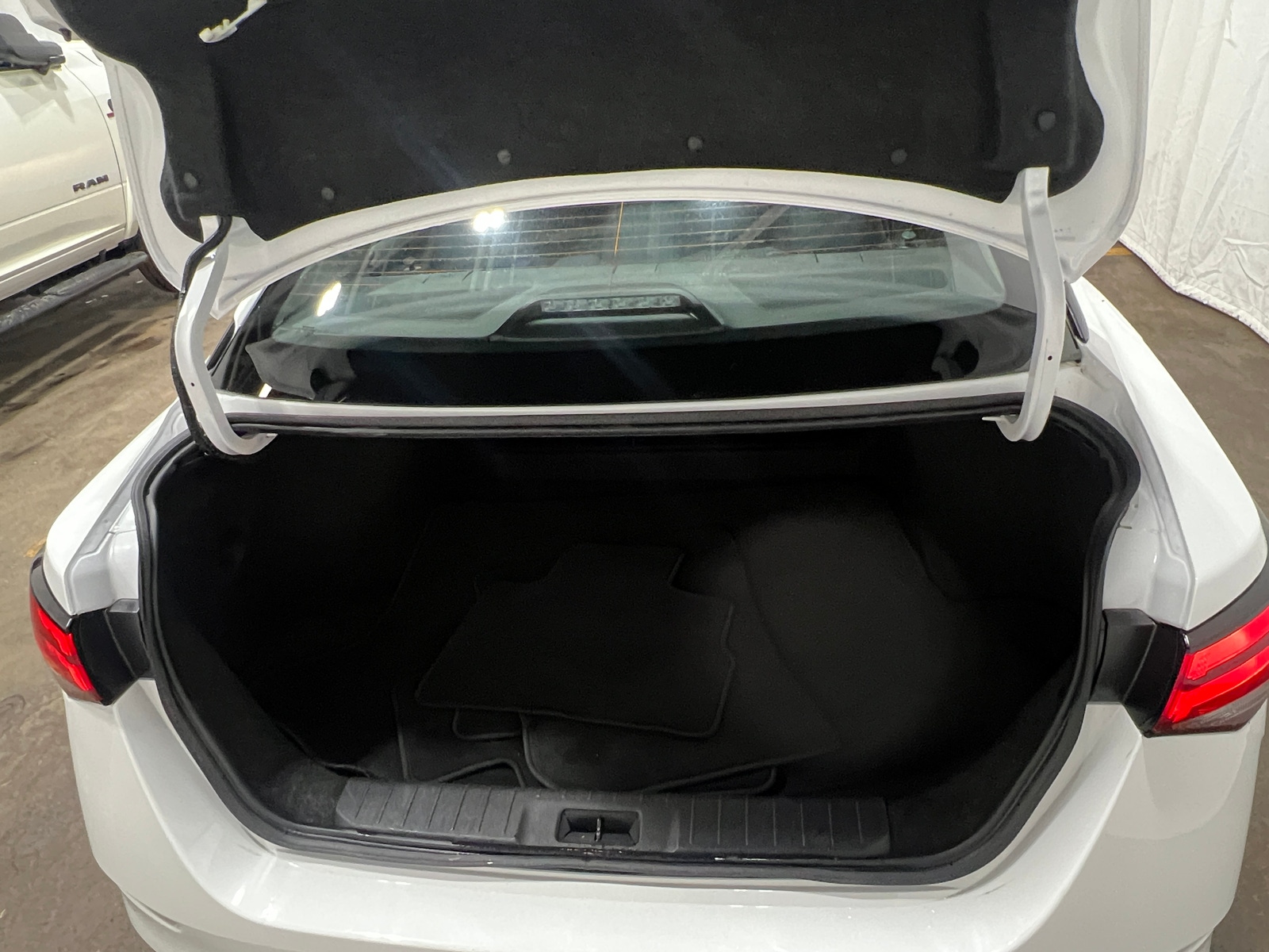 Thumbnail: 2024 Nissan Sentra - 7