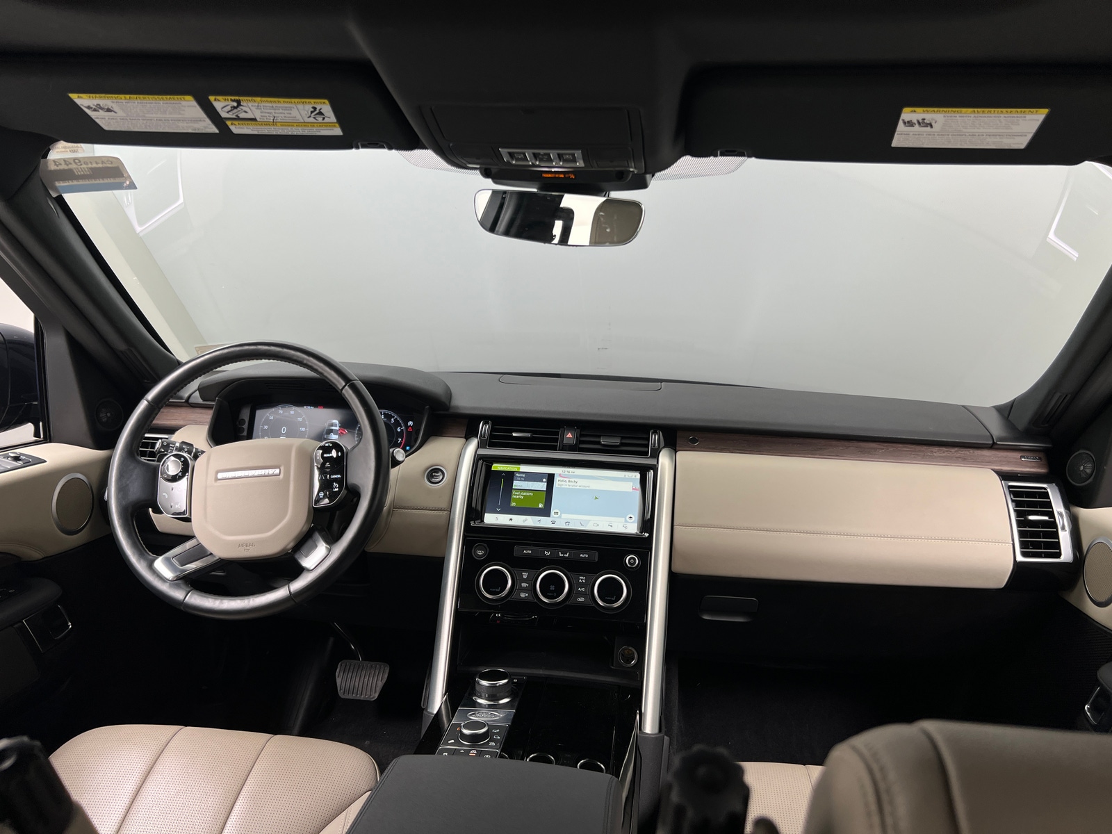 Thumbnail: 2019 Land Rover Discovery - 2