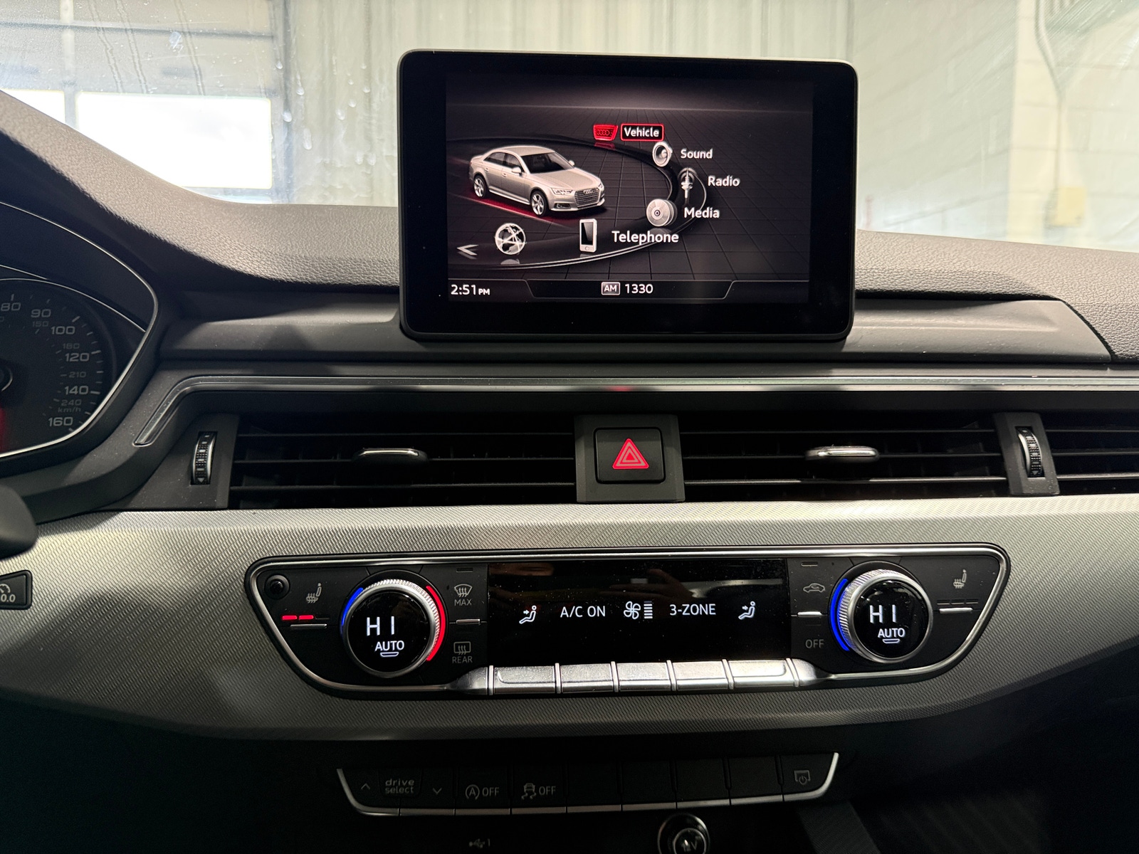 Thumbnail: 2019 Audi A4 - 3