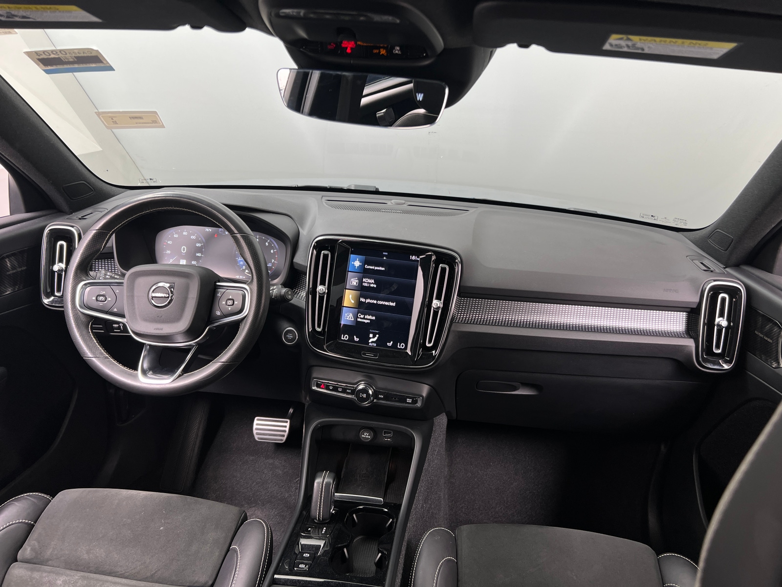 Thumbnail: 2021 Volvo XC40 - 2