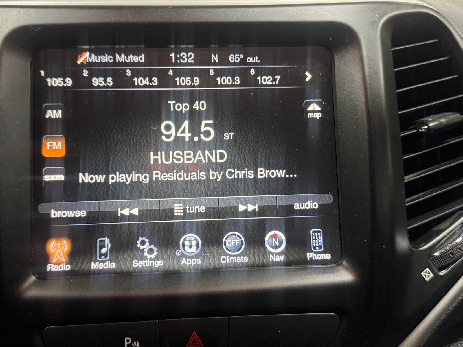 Thumbnail: 2017 Jeep Cherokee - 4