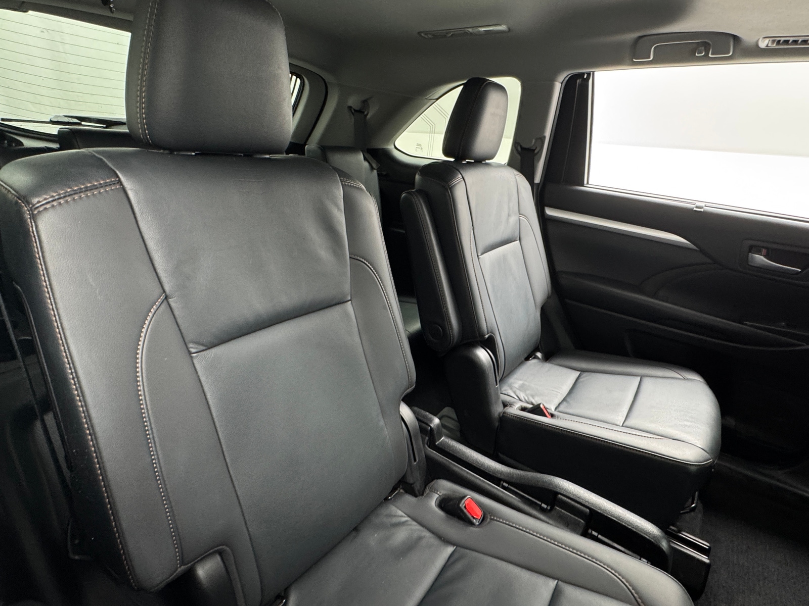 Thumbnail: 2019 Toyota Highlander - 5