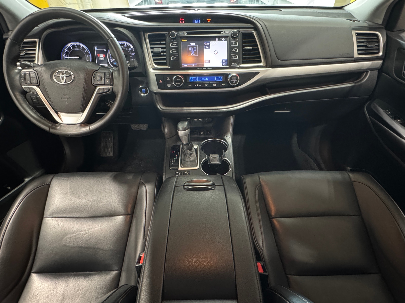 Thumbnail: 2019 Toyota Highlander - 2