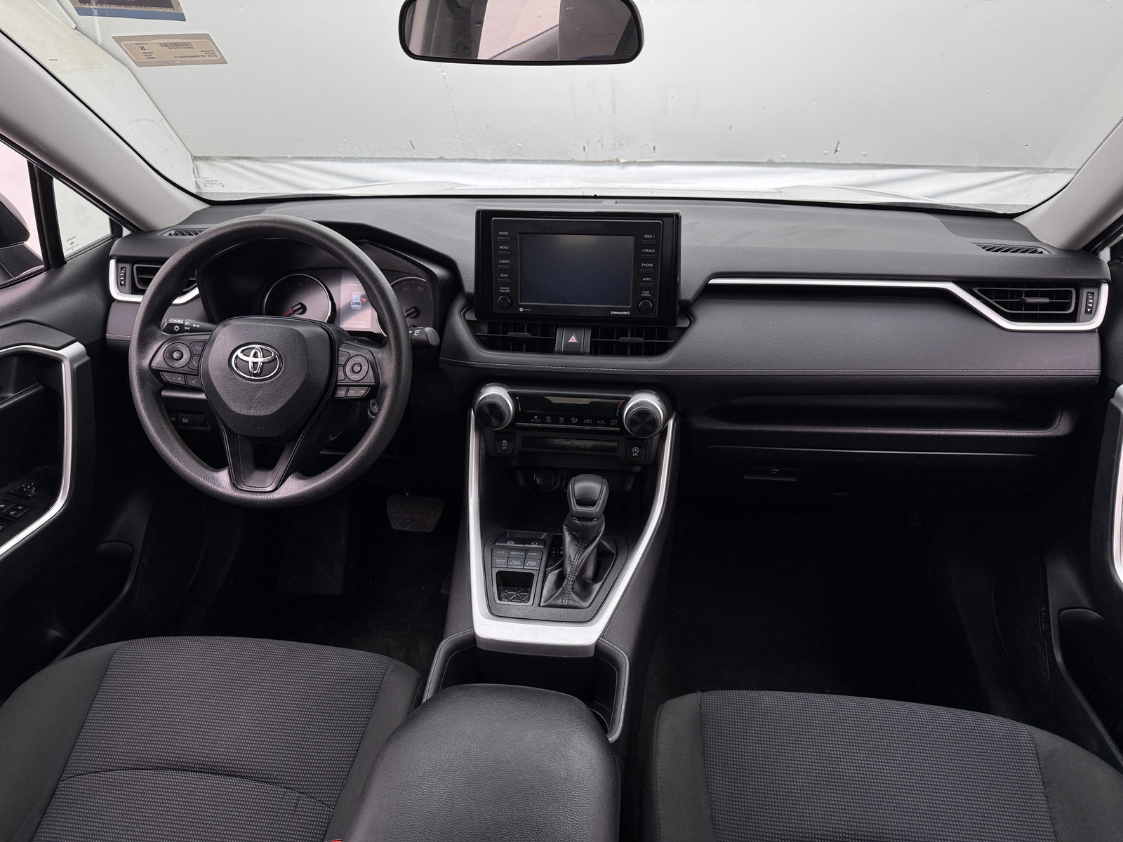 Thumbnail: 2022 Toyota RAV4 - 3