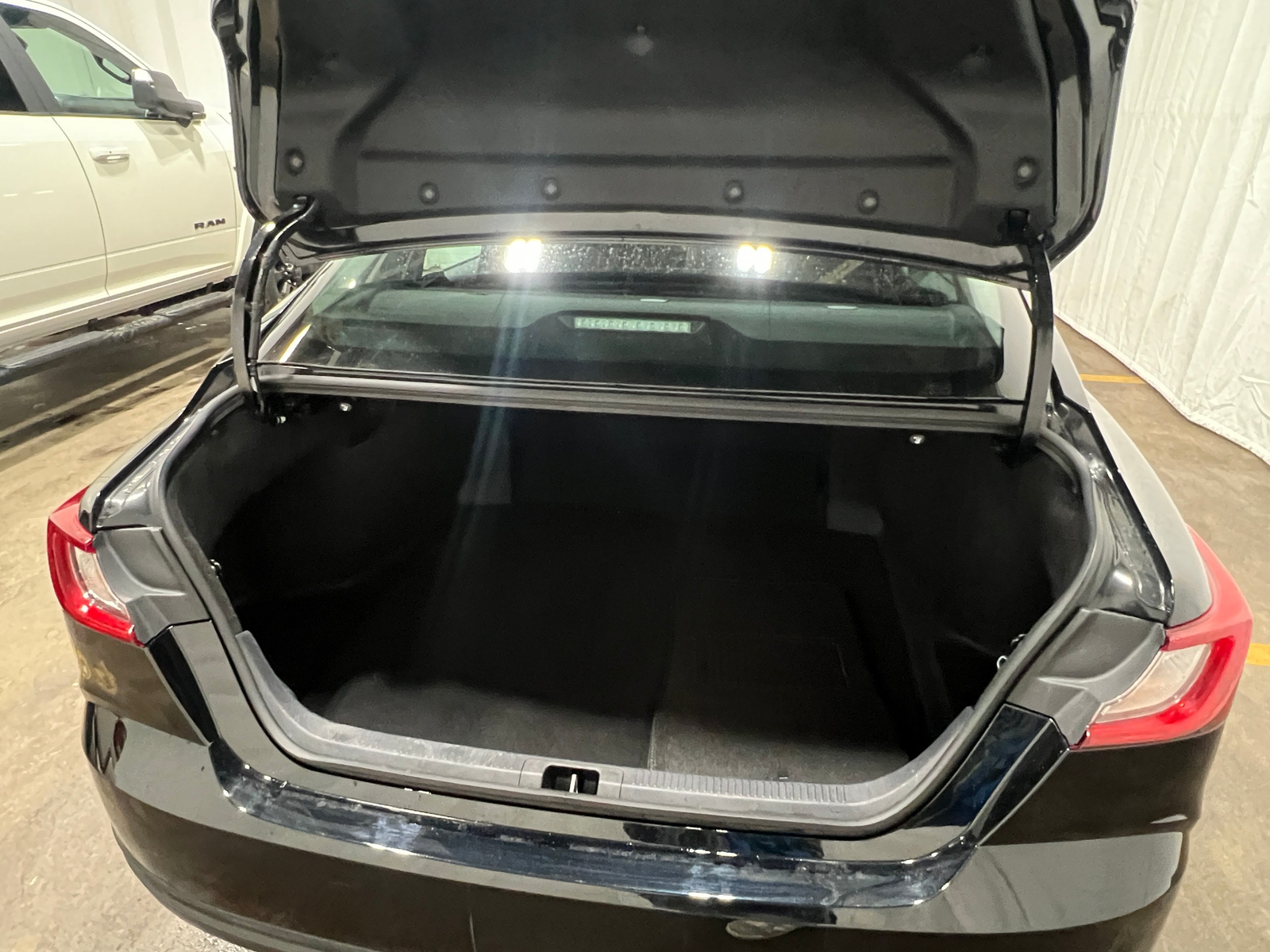 Thumbnail: 2025 Toyota Camry - 7