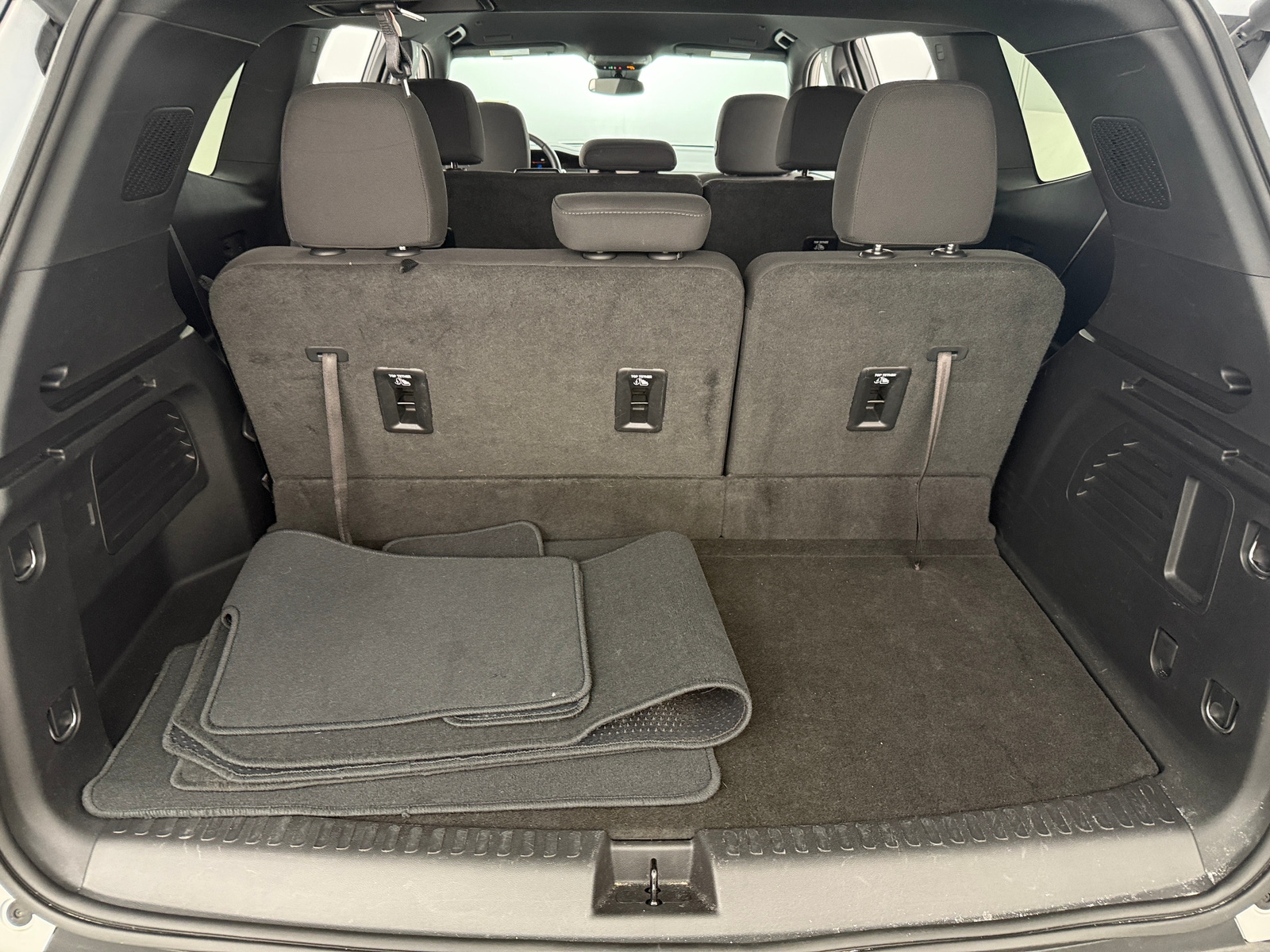 Thumbnail: 2025 GMC Acadia - 7