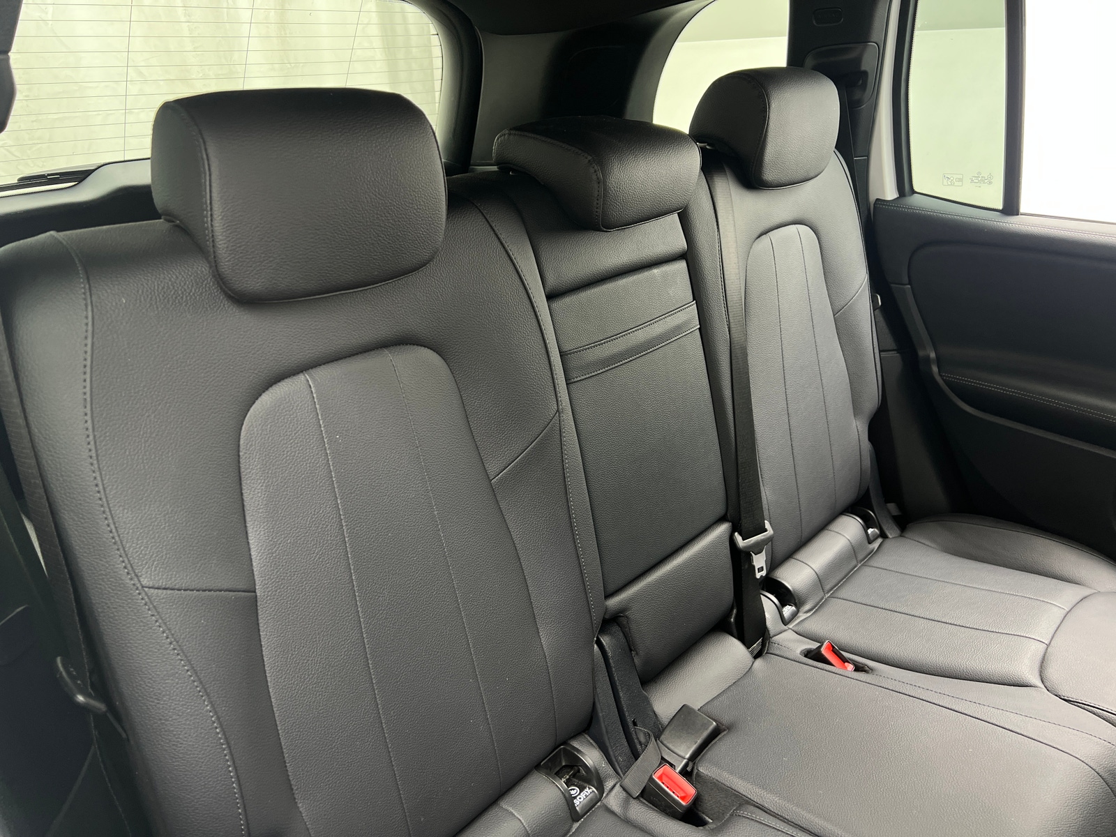 Thumbnail: 2024 Mercedes-Benz GLB - 5