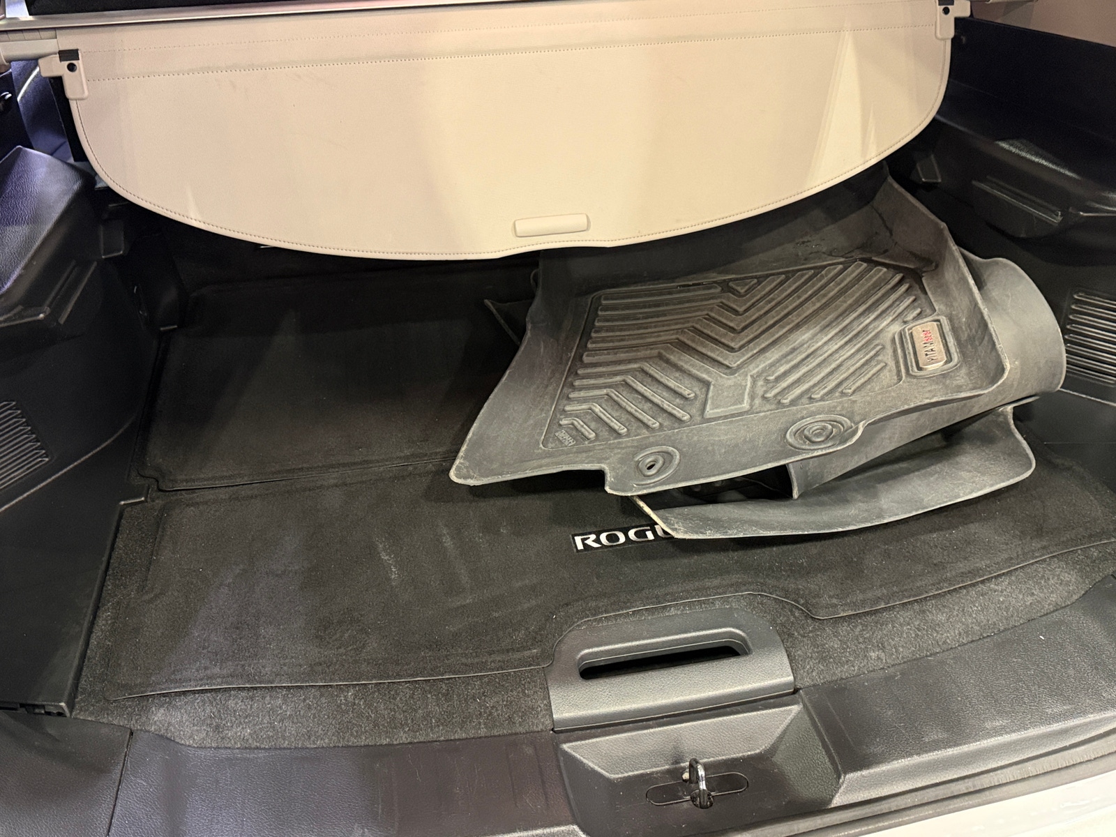 Thumbnail: 2020 Nissan Rogue - 6