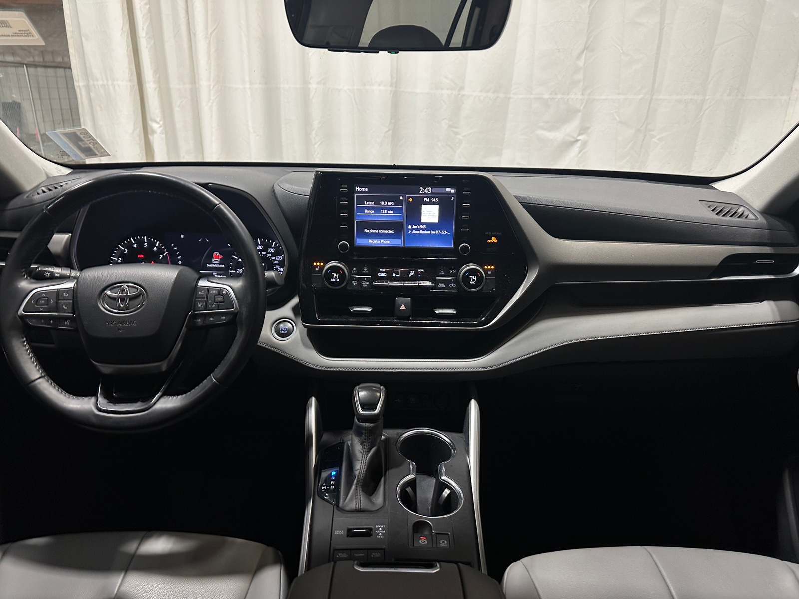 Thumbnail: 2020 Toyota Highlander - 2