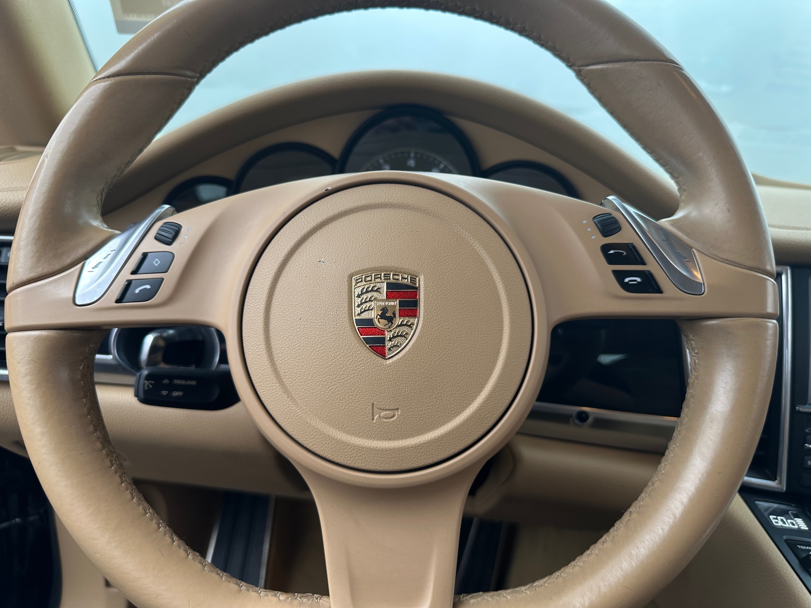 Thumbnail: 2015 Porsche Panamera - 4