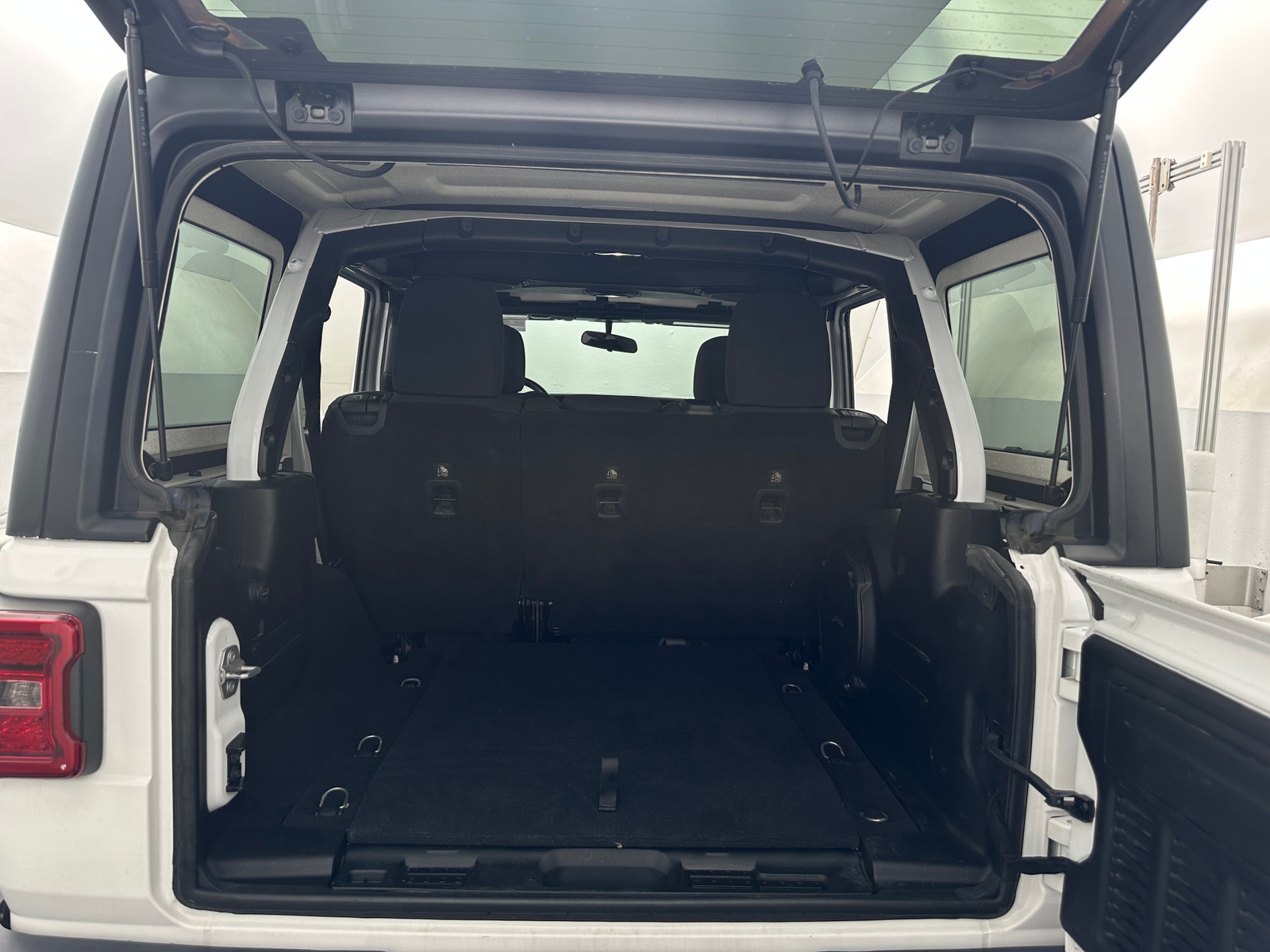 Thumbnail: 2018 Jeep Wrangler - 7