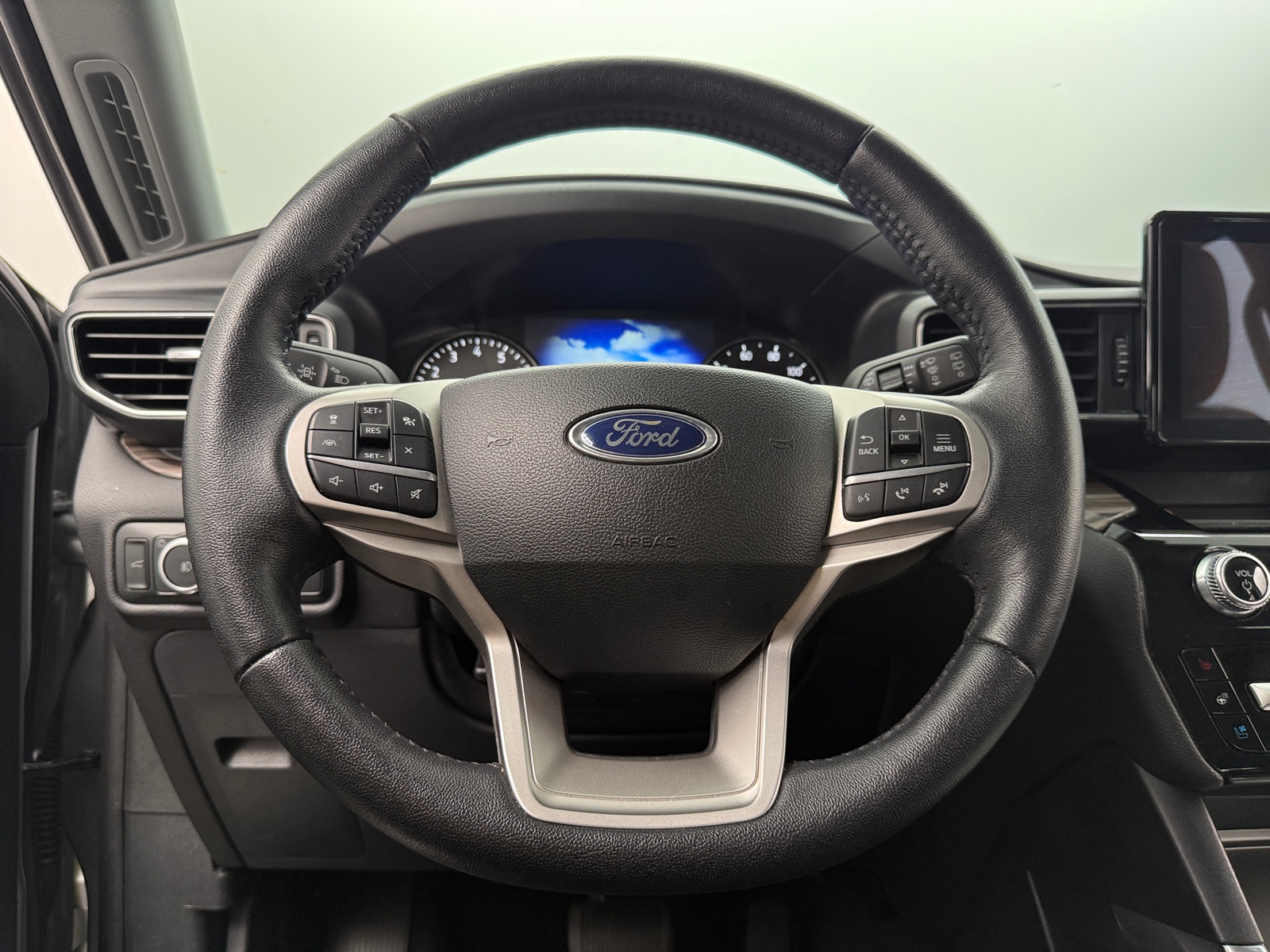 Thumbnail: 2024 Ford Explorer - 4