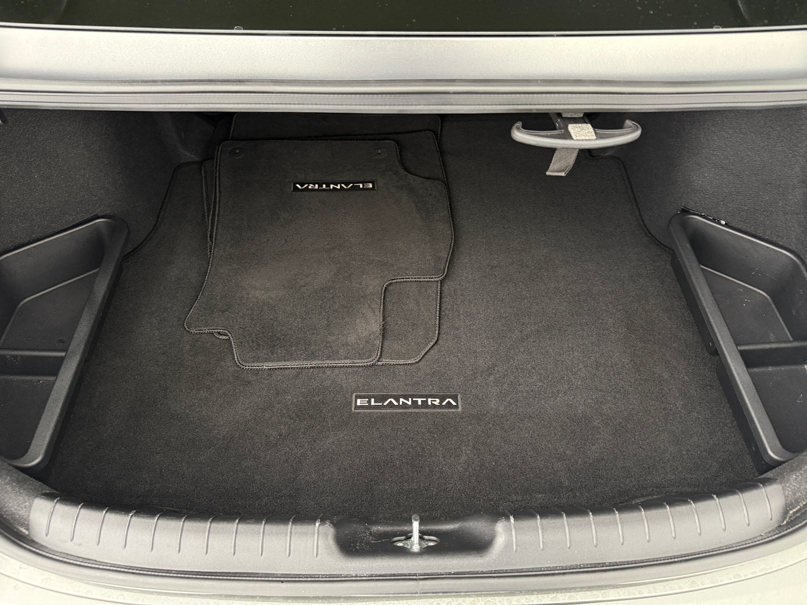 Thumbnail: 2024 Hyundai Elantra - 7