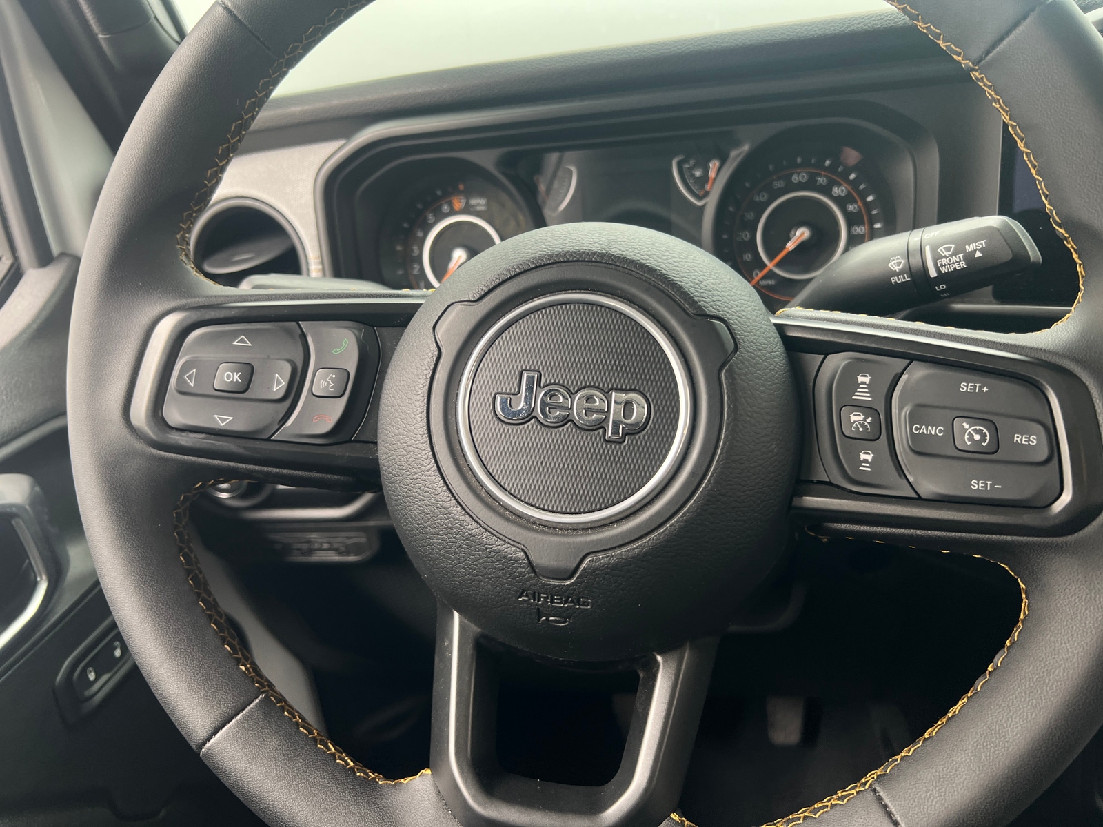 Thumbnail: 2025 Jeep Gladiator - 5