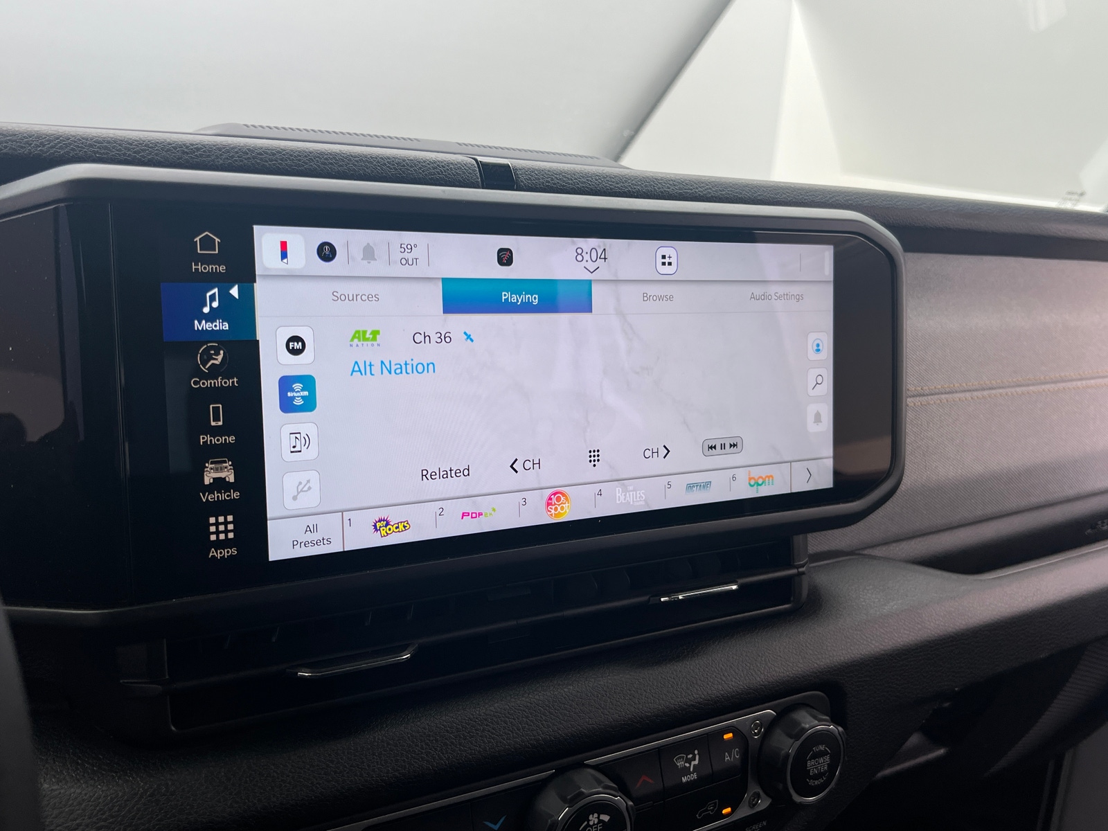 Thumbnail: 2025 Jeep Gladiator - 4