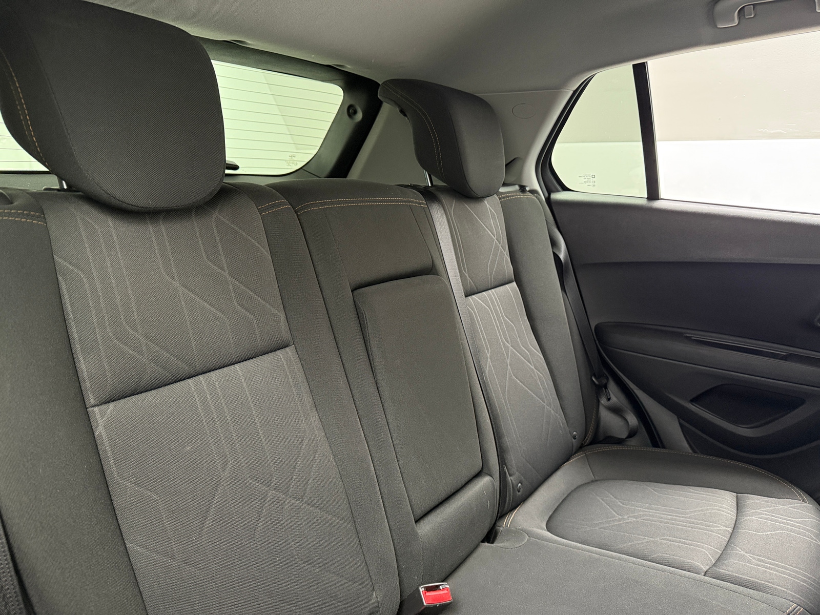 Thumbnail: 2017 Chevrolet Trax - 6