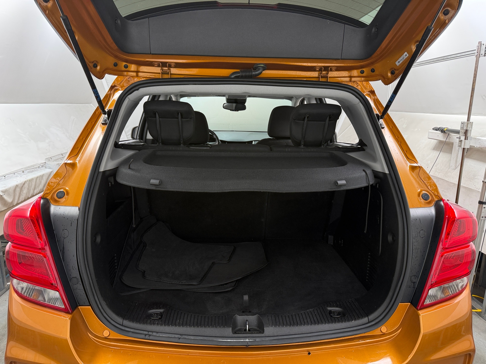 Thumbnail: 2017 Chevrolet Trax - 7