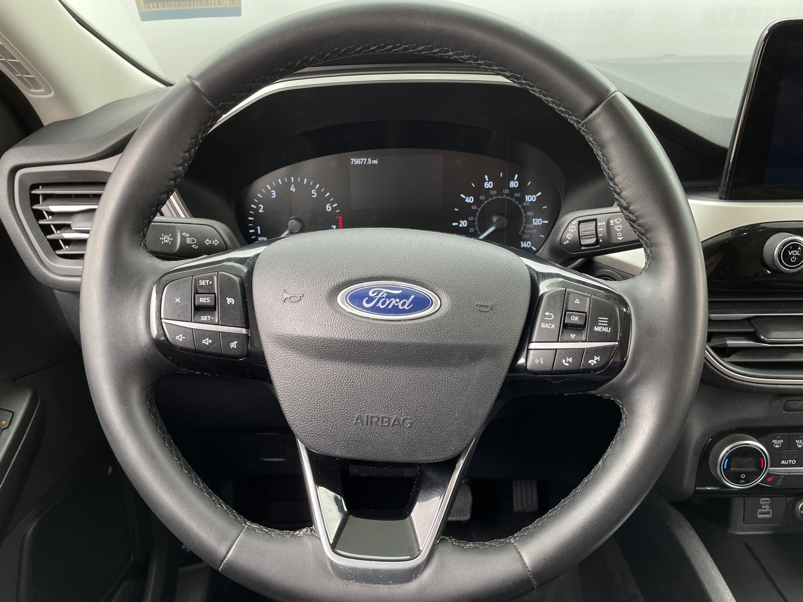Thumbnail: 2021 Ford Escape - 4