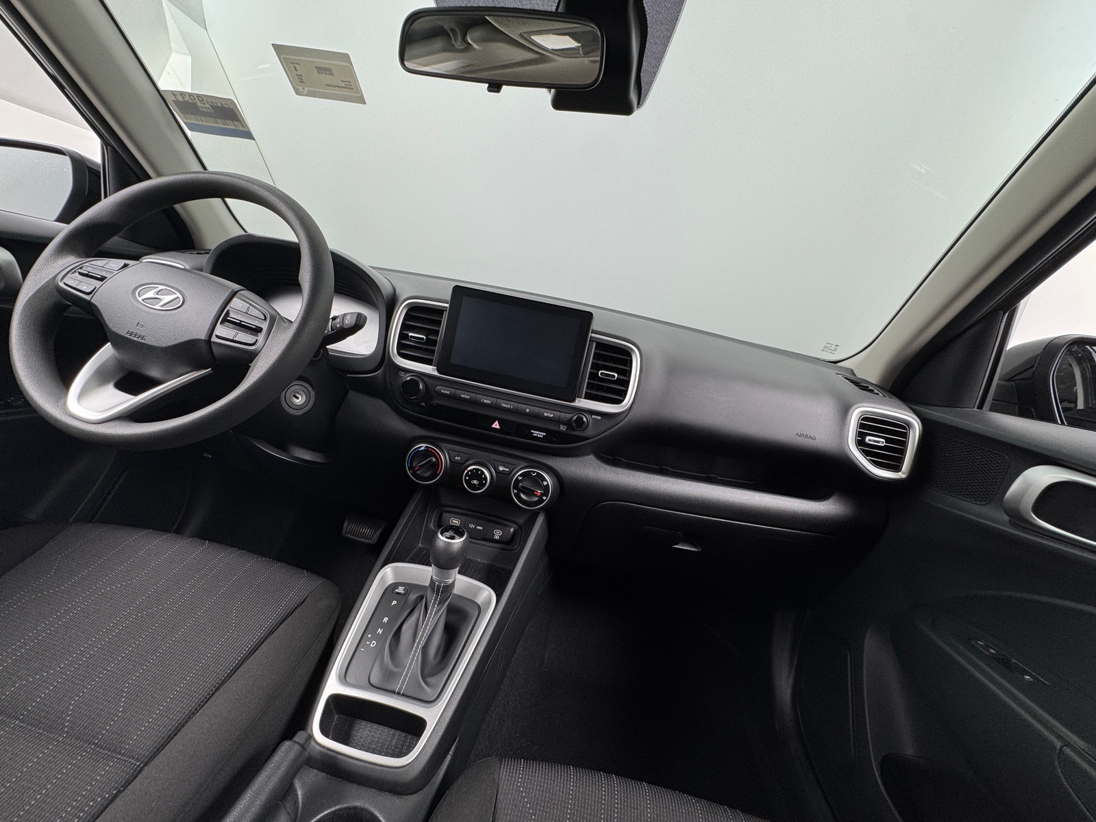 Thumbnail: 2023 Hyundai Venue - 3