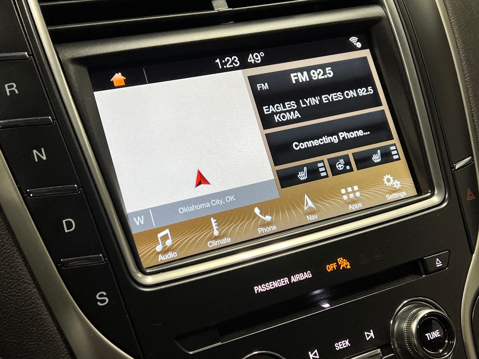 Thumbnail: 2017 Lincoln MKX - 3