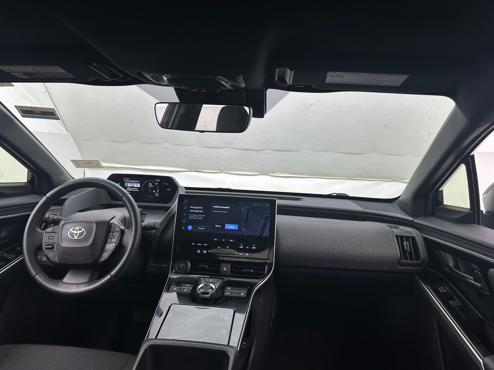 Thumbnail: 2023 Toyota bZ4X - 2