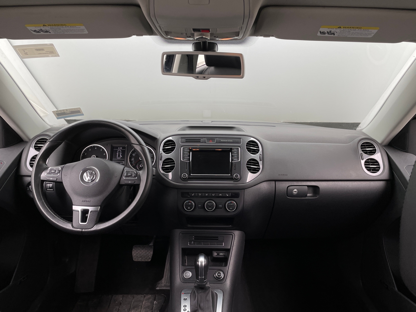 Thumbnail: 2017 Volkswagen Tiguan - 2