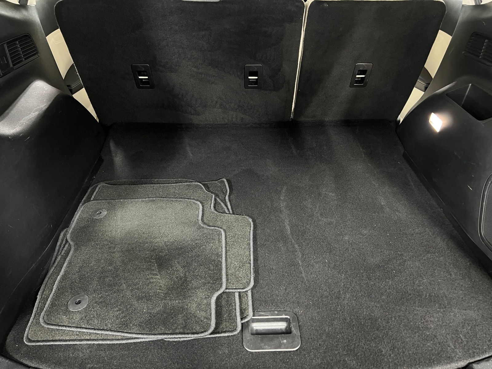 Thumbnail: 2018 Ford Edge - 6