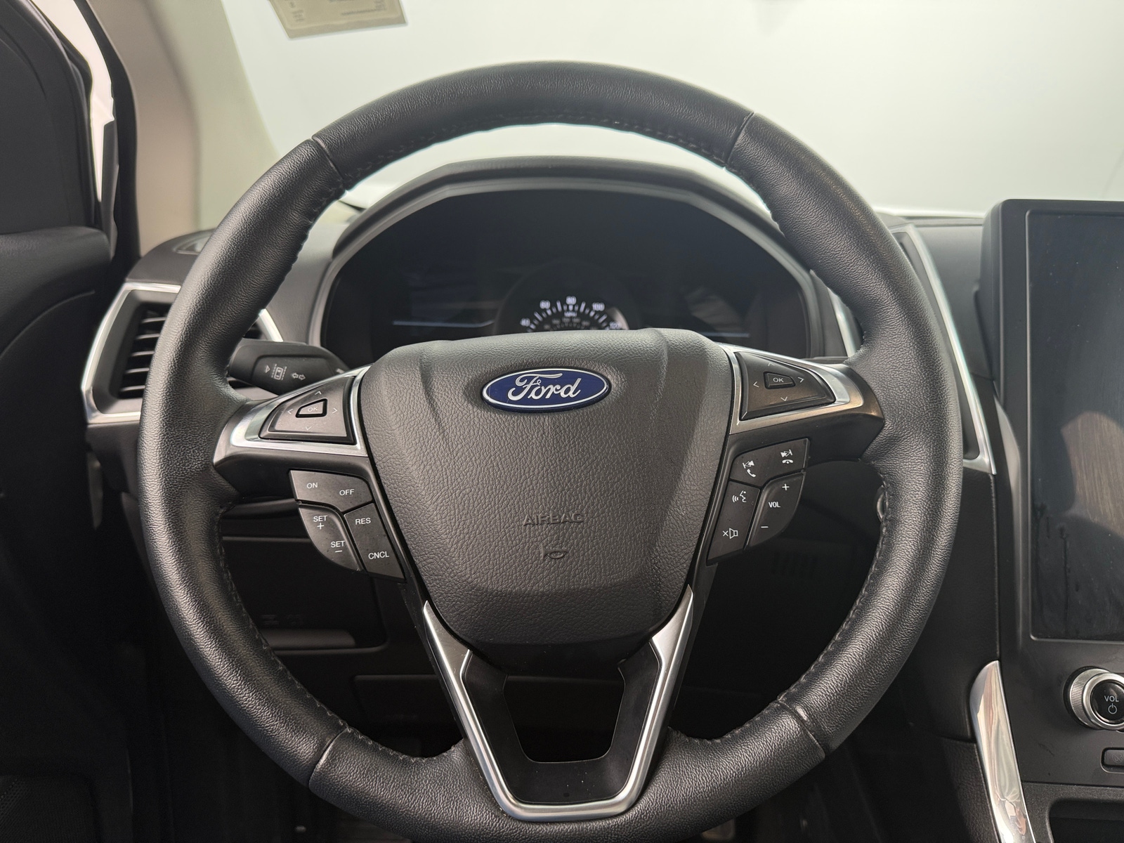 Thumbnail: 2024 Ford Edge - 4