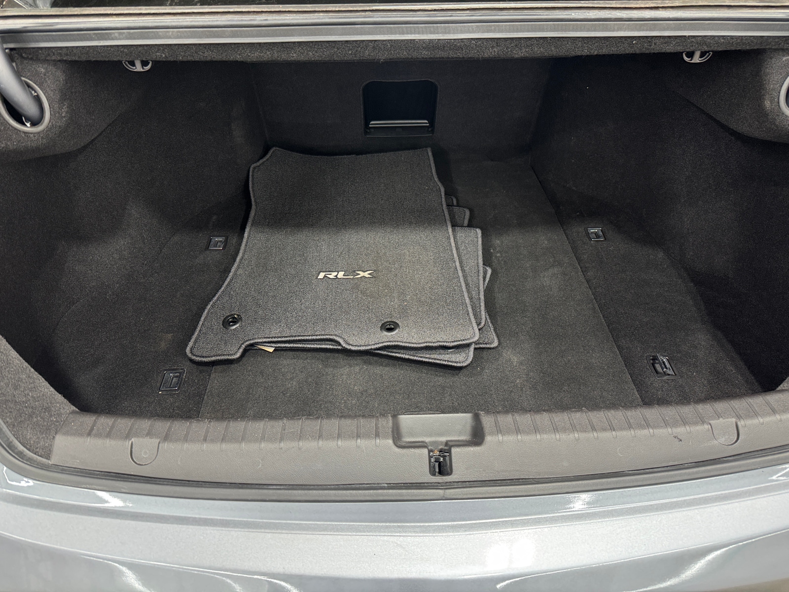 Thumbnail: 2017 Acura RLX - 6