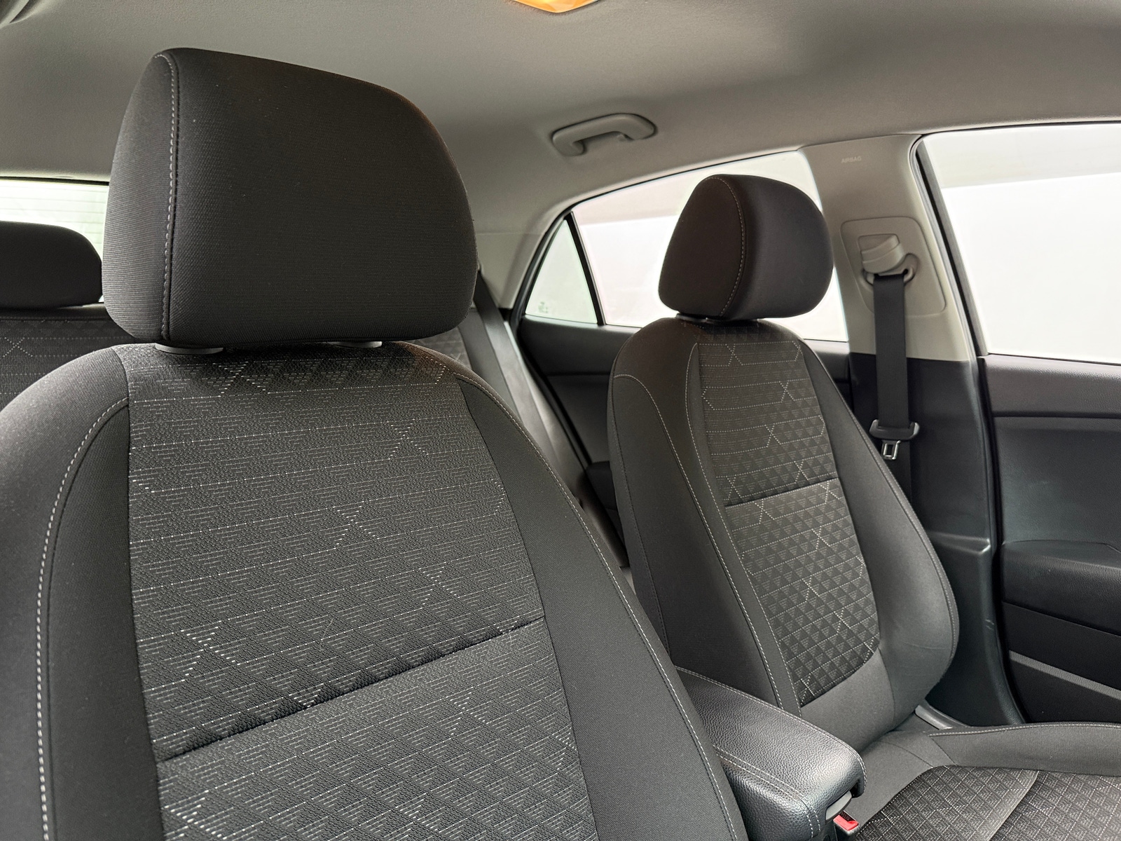 Thumbnail: 2021 Kia Rio - 2