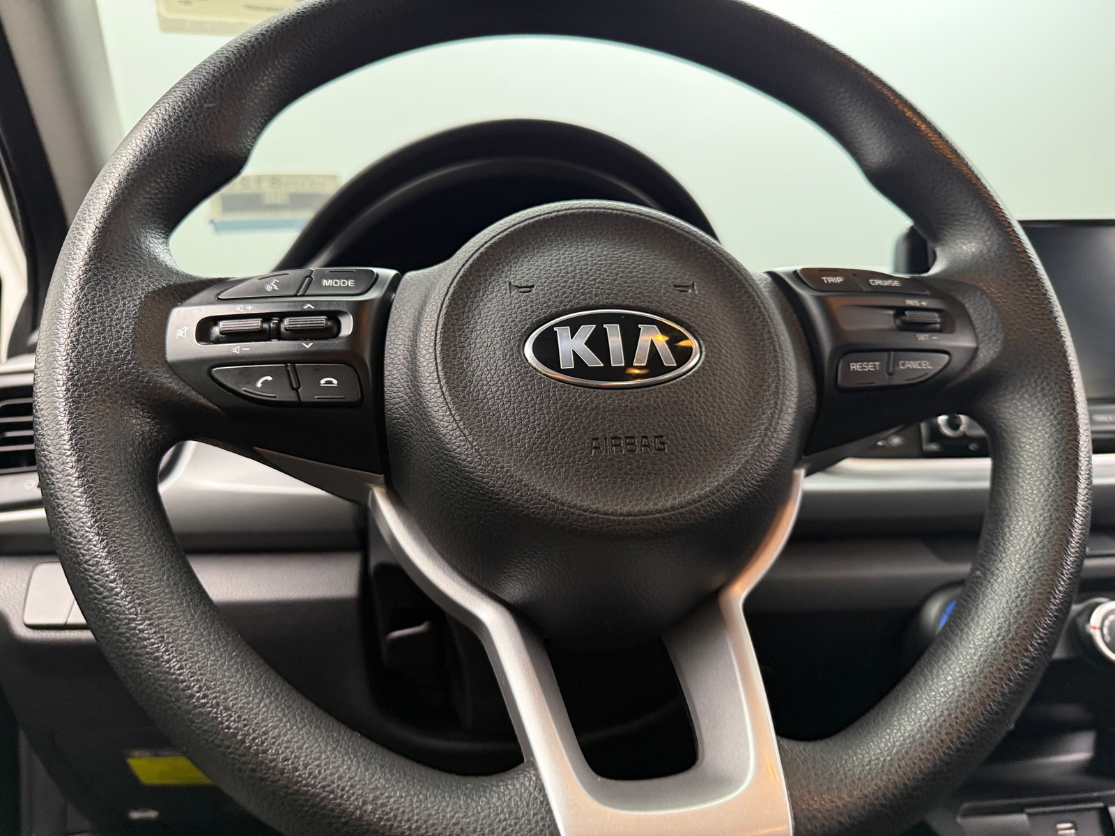 Thumbnail: 2021 Kia Rio - 5