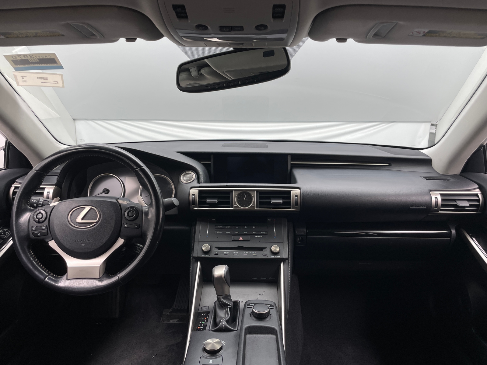 Thumbnail: 2016 Lexus IS - 2