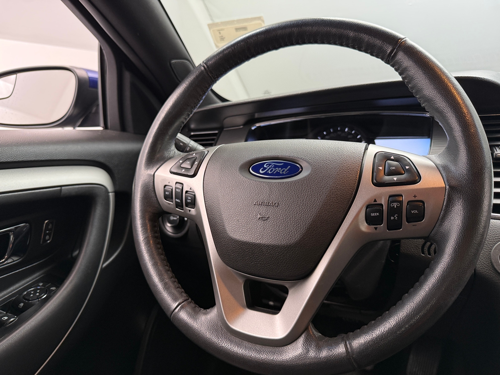 Thumbnail: 2013 Ford Taurus - 5