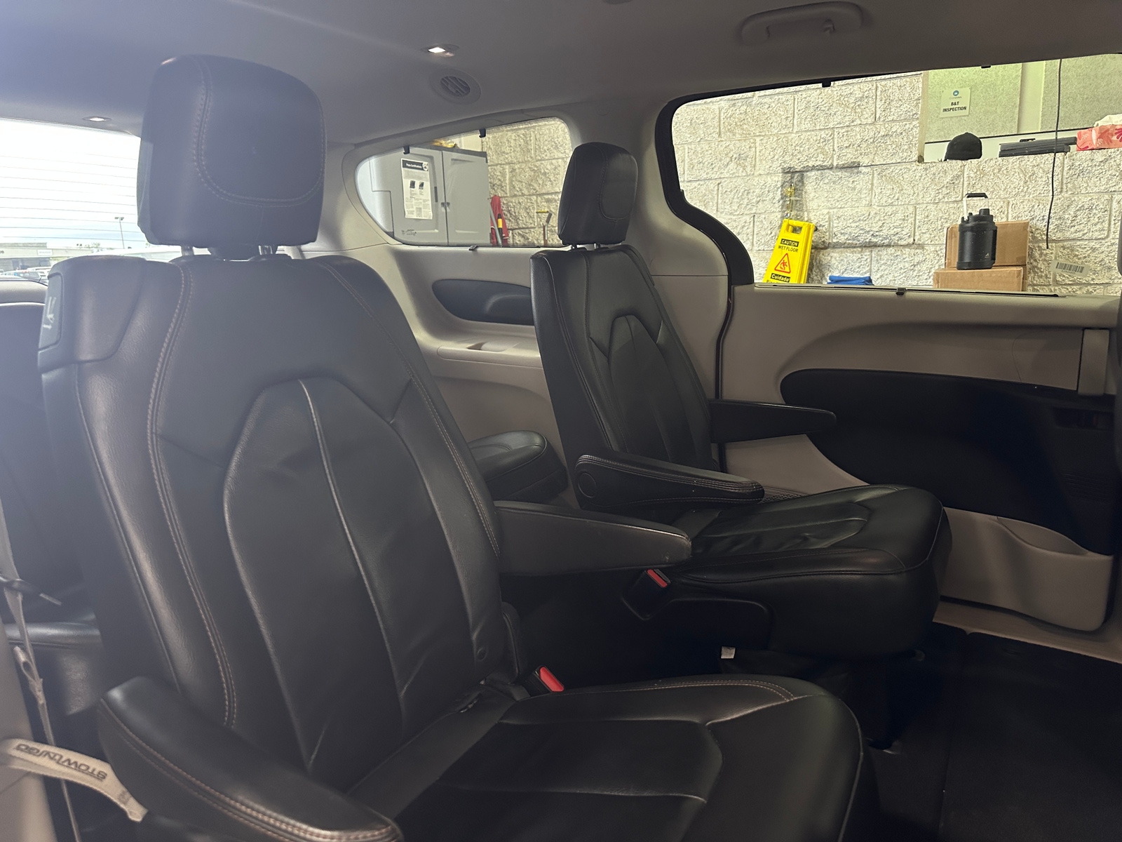 Thumbnail: 2017 Chrysler Pacifica - 5