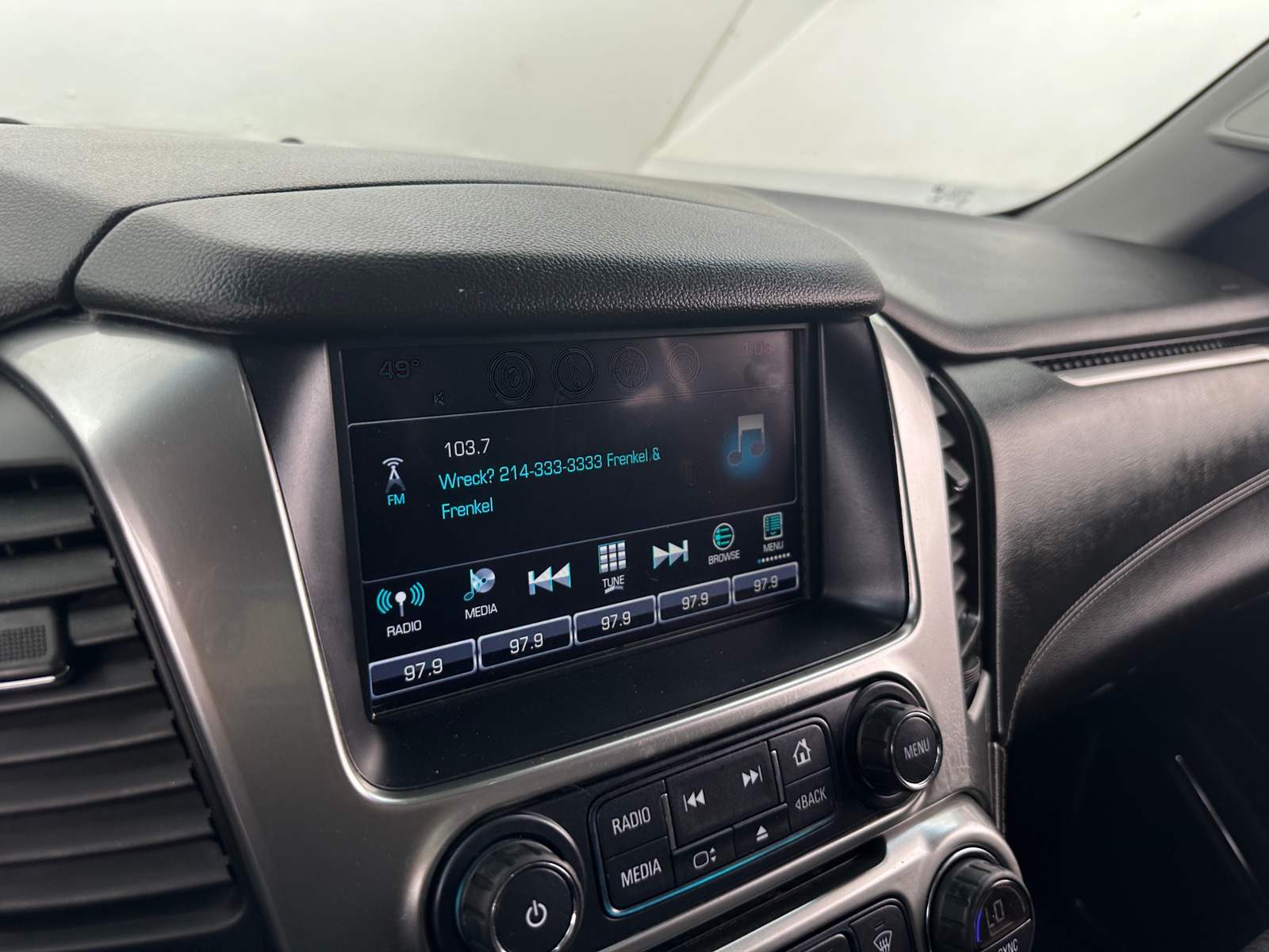 Thumbnail: 2017 Chevrolet Tahoe - 4