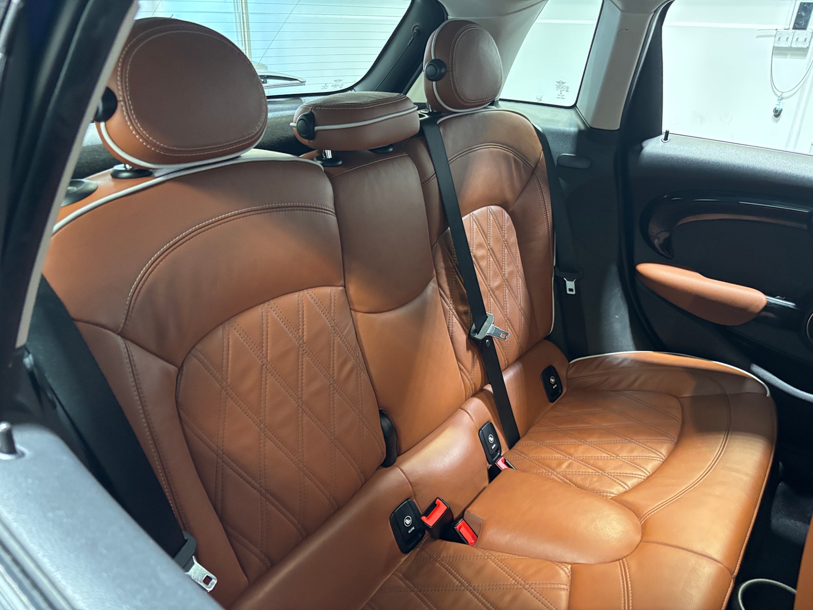 Thumbnail: 2019 MINI Cooper Hardtop - 5