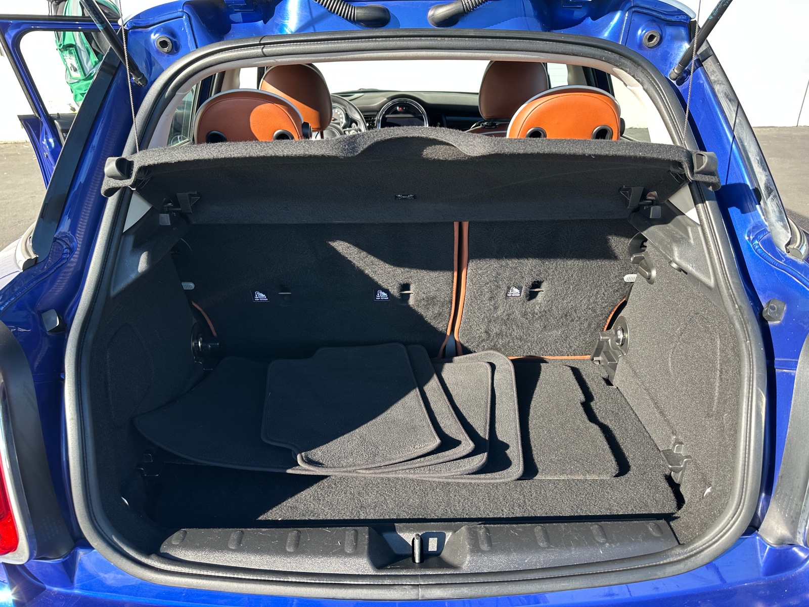 Thumbnail: 2019 MINI Cooper Hardtop - 6