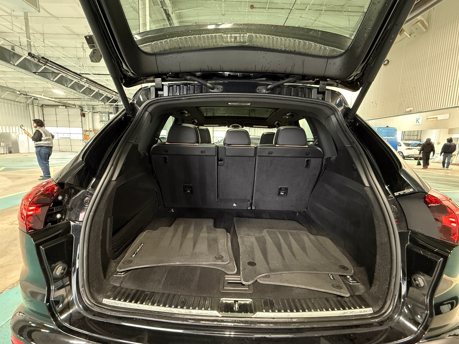 Thumbnail: 2016 Porsche Cayenne - 6